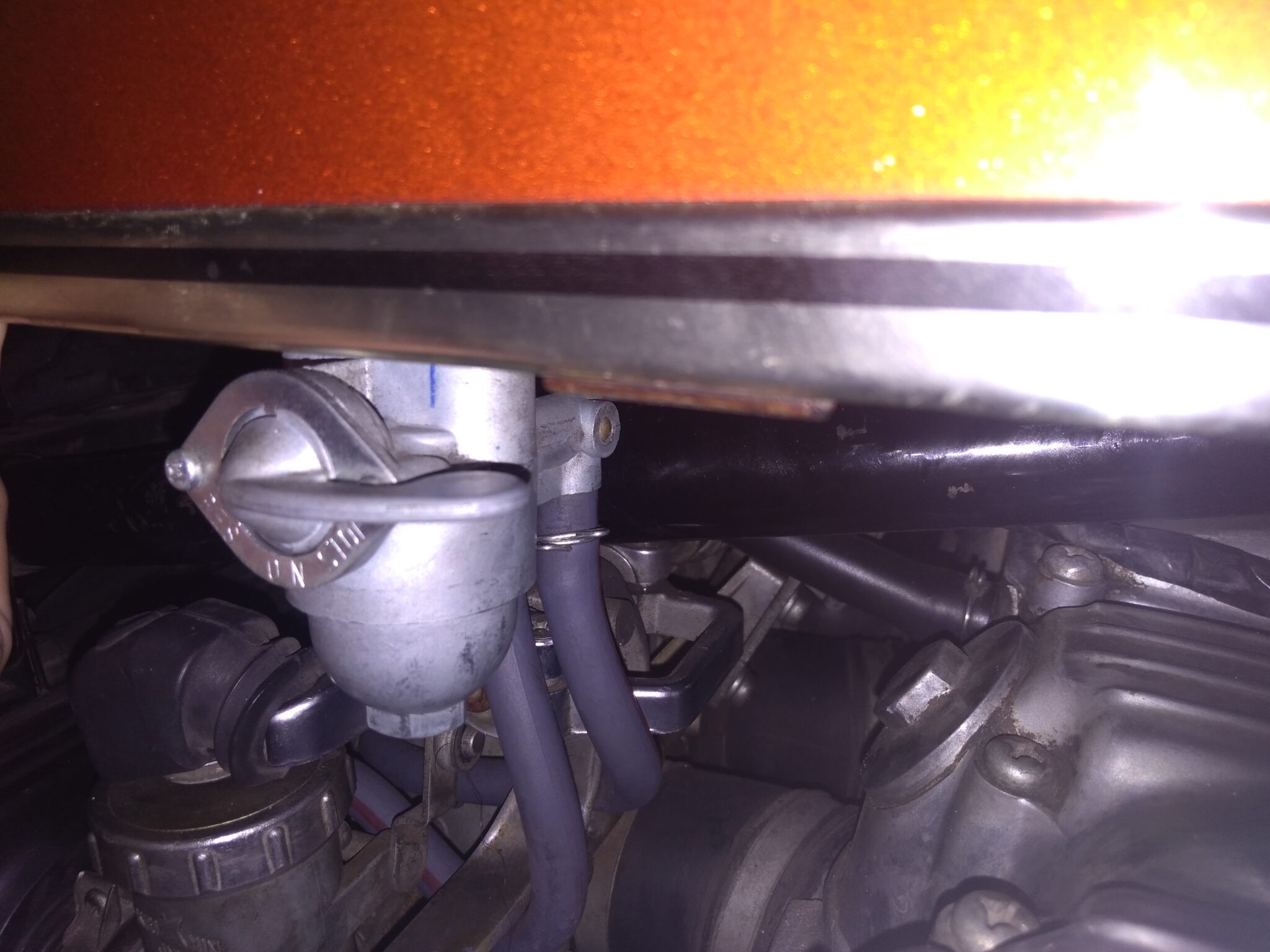 CB750fourのタンク外し方 ペイCblog